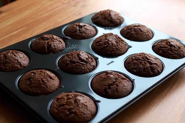 Muffin με καρδιά σοκολάτας