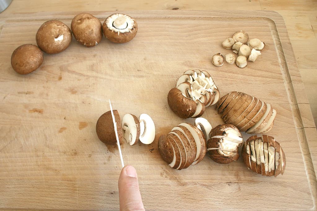 Χυλοπίτες με μανιτάρια και ανθότυρο